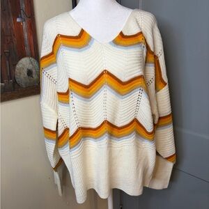 Chevron Pattern V-Neck Sweater in Cream and Orange